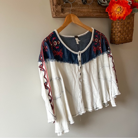 We The Free embroidered henley boho western loose blouse - Picture 5 of 7